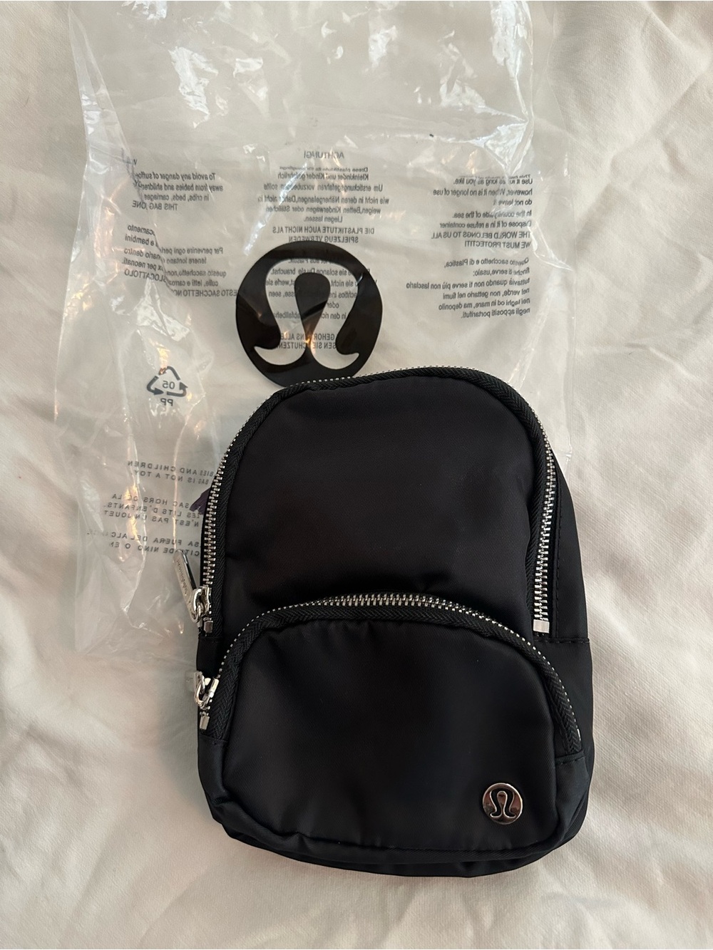 lululemon Black Compact Zip Pouch with Interior Mesh Pocket